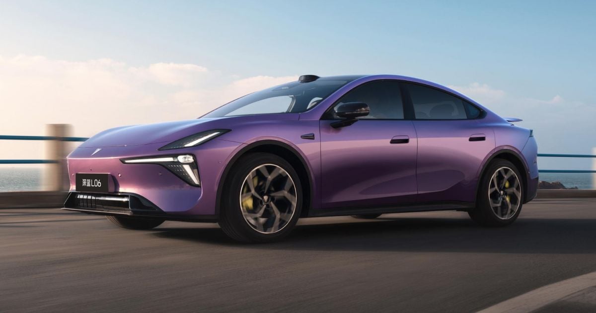 EV chinês revelado com tecnologia inteligente Ferrari e Corvette