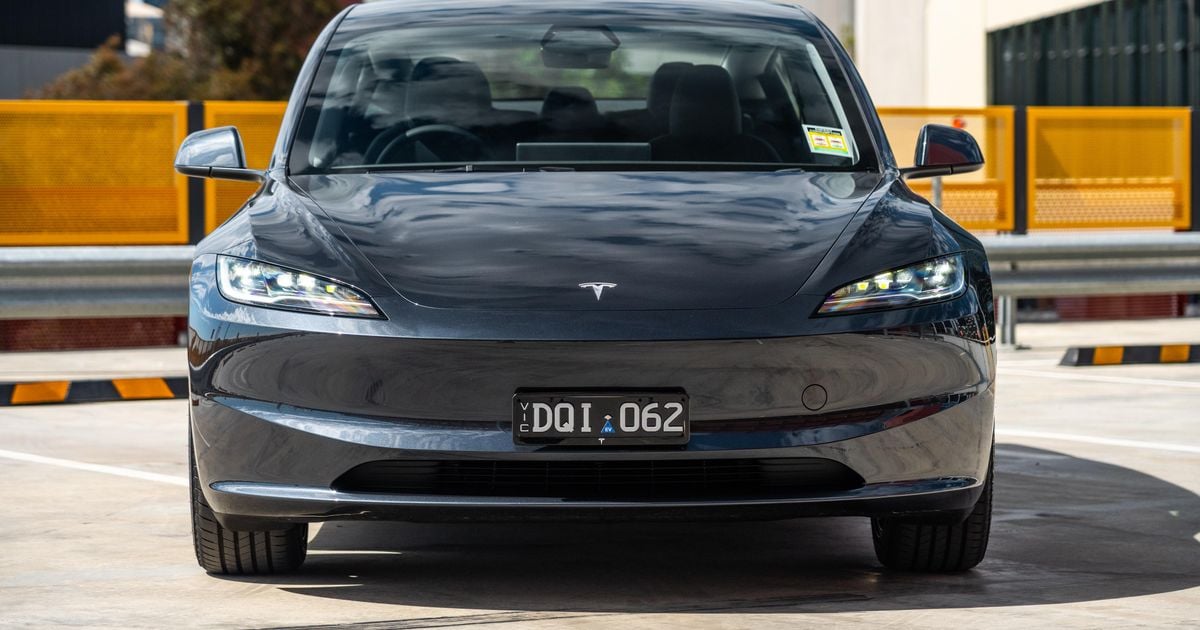 Integração do Apple CarPlay da Tesla atrasada pelo software do iPhone-relatório